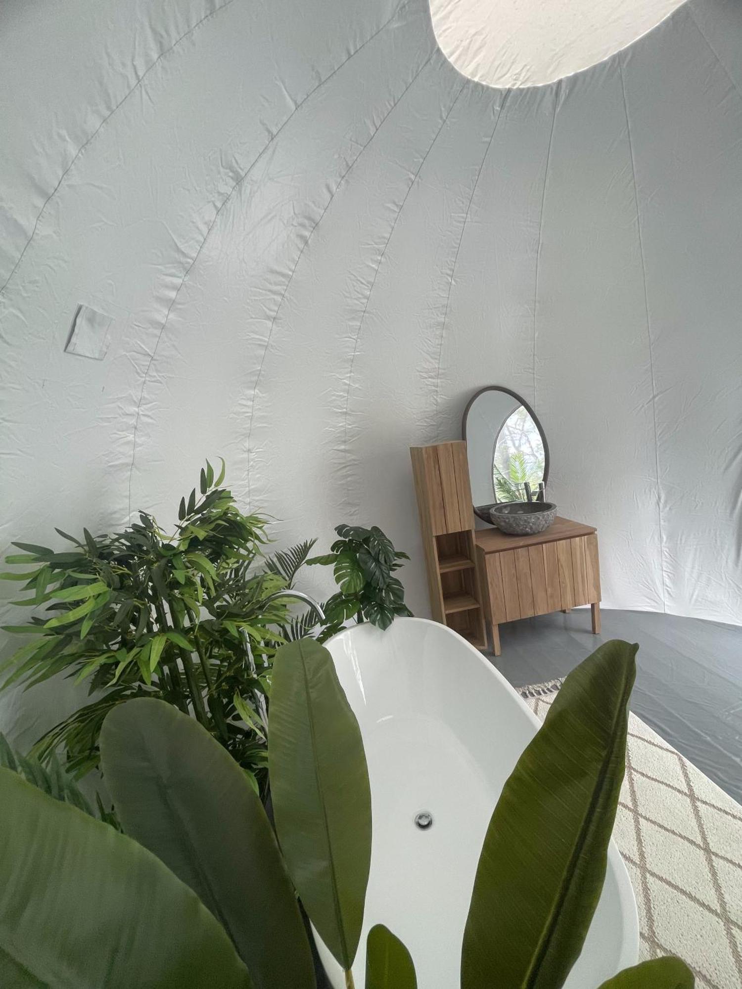 La Bulle Perchee De Chantilly Gouvieux Luaran gambar